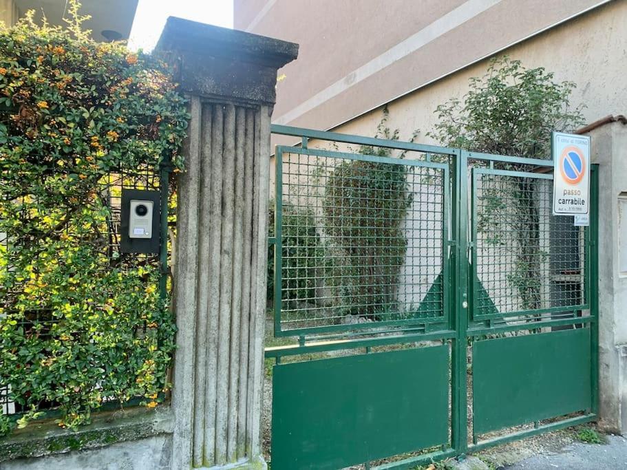 Appartamento Indipendente A Mirafiori Sud Turín Exterior foto